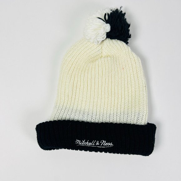 Mitchell & Ness NBA Basketball Brooklyn Nets Winter Hat Winter Knitted Hat - Picture 2 of 4